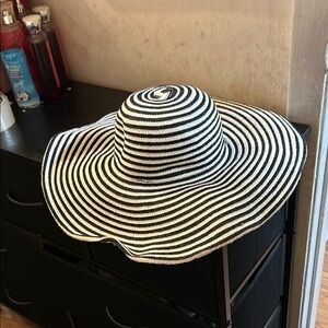 Magid Black and White Striped Wide-Brim Hat